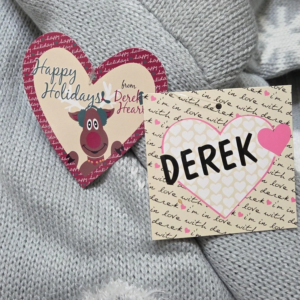 WITH LOVE DEREK CHRISTMAS SWEATER FUZZY POLAR BEAR SCARF & MITTENS